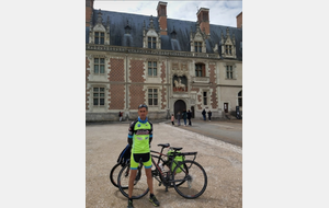  Jacques et Marie qui font étape à Blois dans le Loir et Cher.