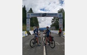 Jacques et Marie au col de Peyresourde (tour de France 2021)